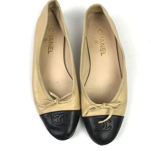 CHANEL Beige and Black Flats